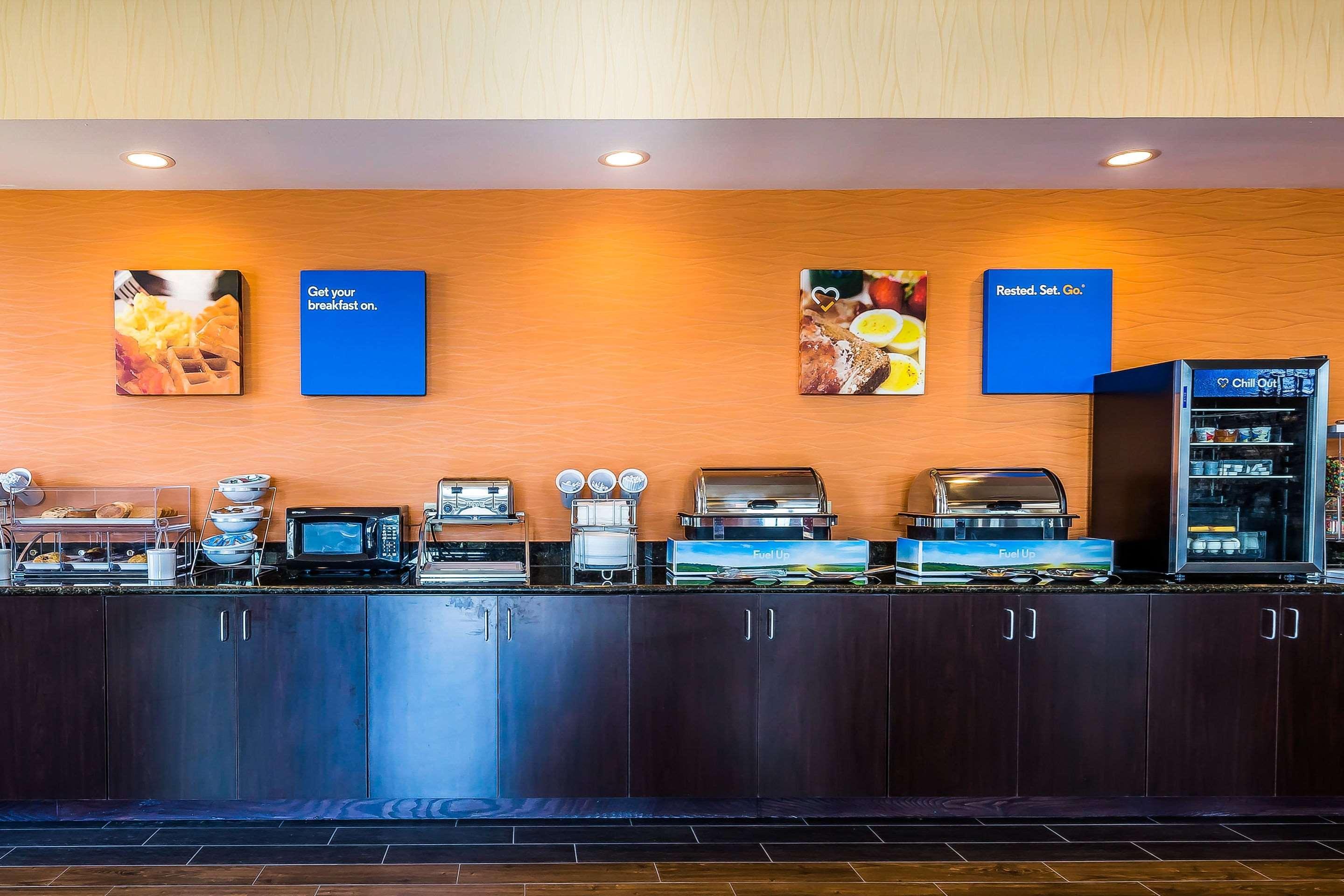 Comfort Inn & Suites Moore - Oklahoma City Exterior photo
