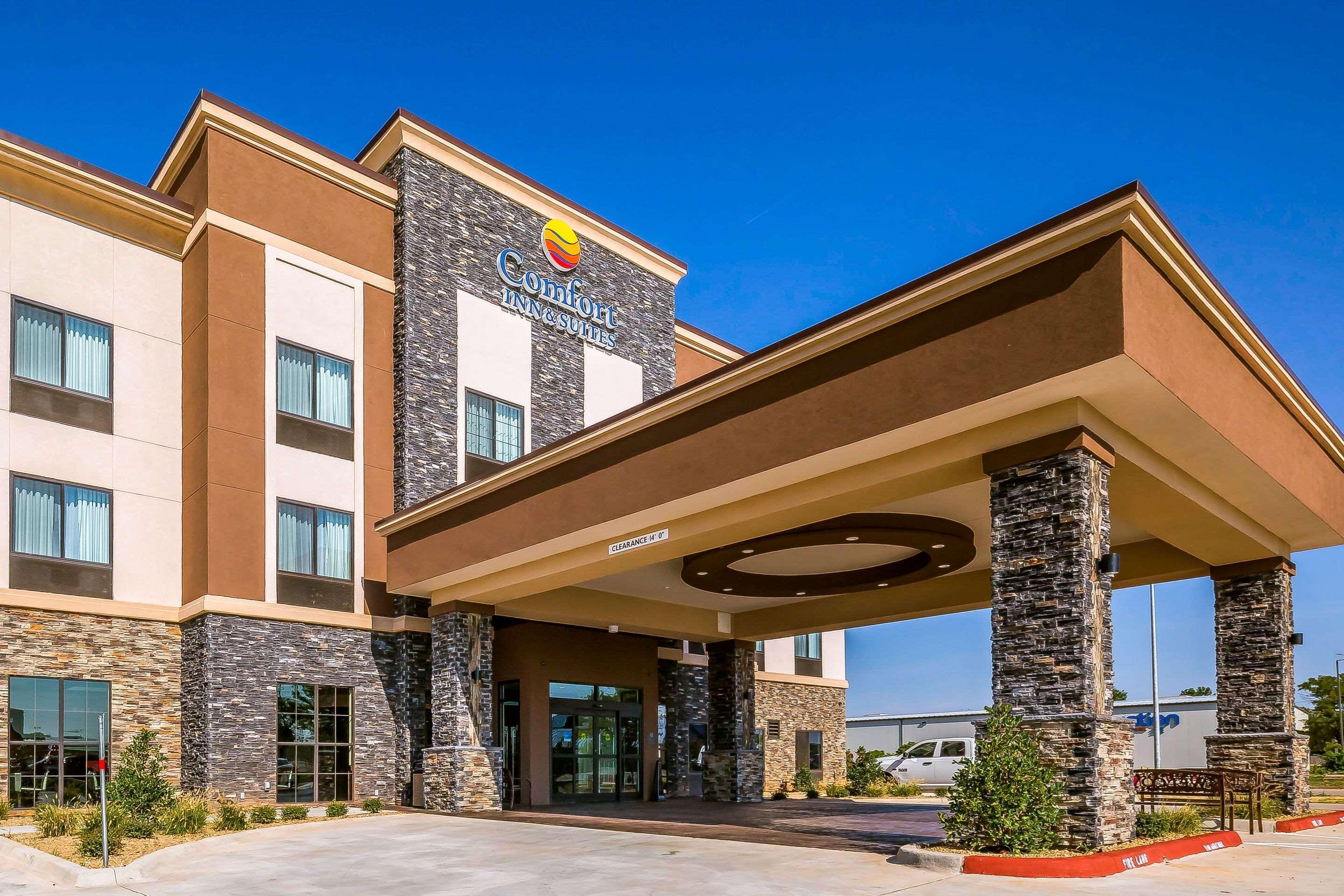 Comfort Inn & Suites Moore - Oklahoma City Exterior photo