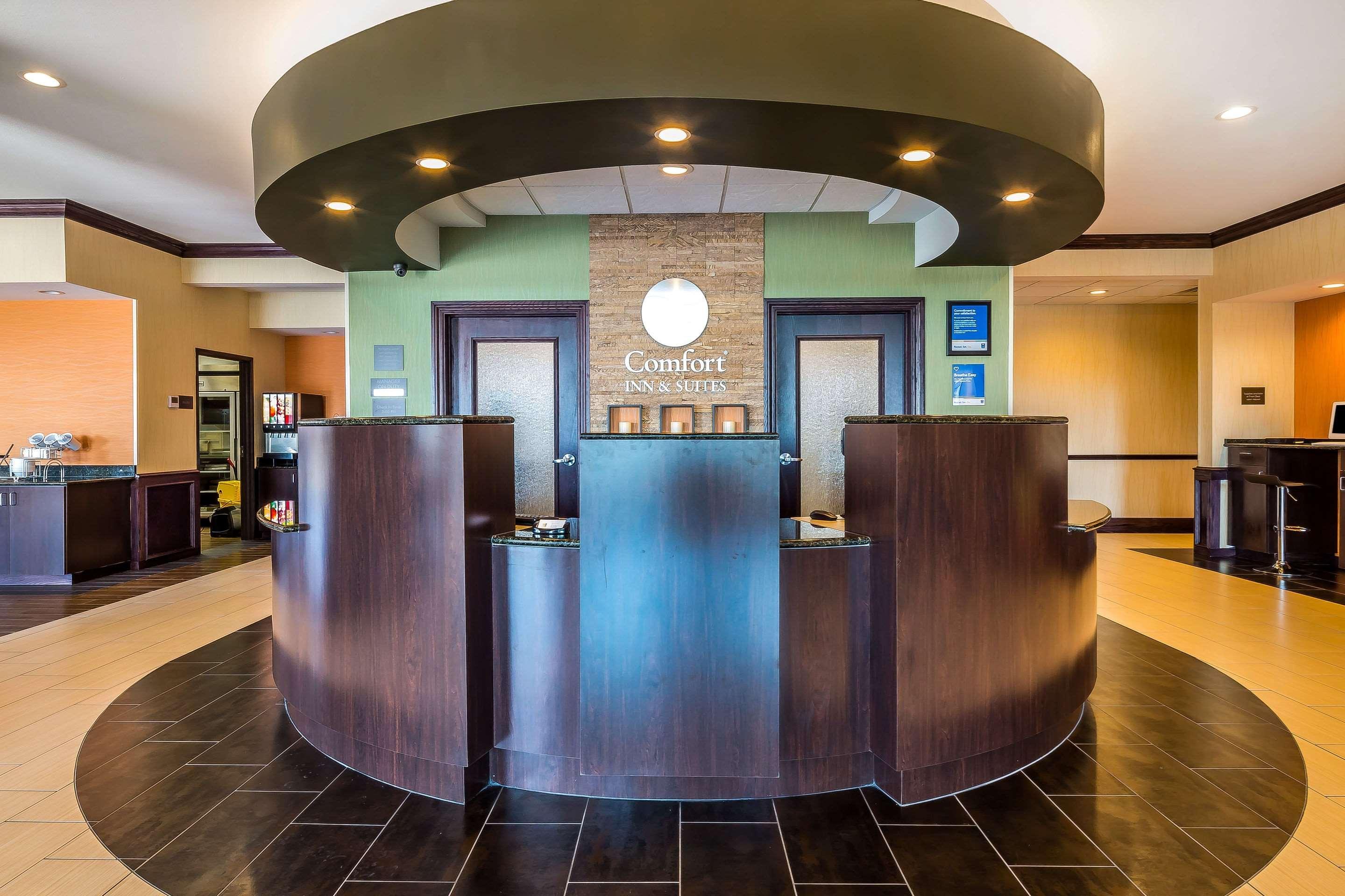 Comfort Inn & Suites Moore - Oklahoma City Exterior photo