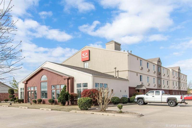 Comfort Inn & Suites Moore - Oklahoma City Exterior photo