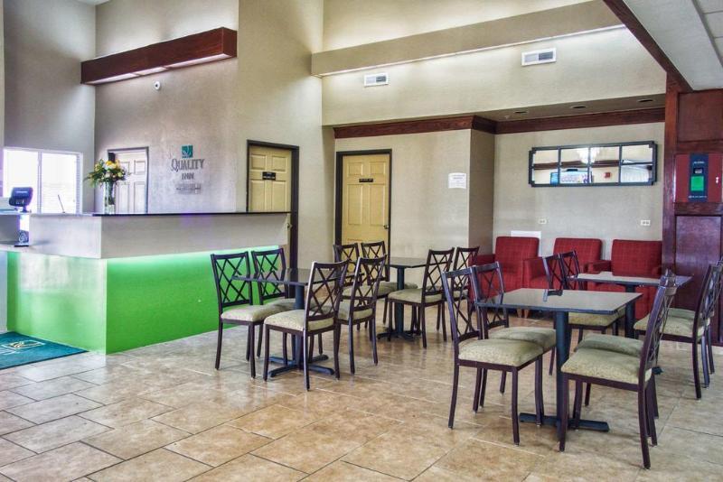 Comfort Inn & Suites Moore - Oklahoma City Exterior photo
