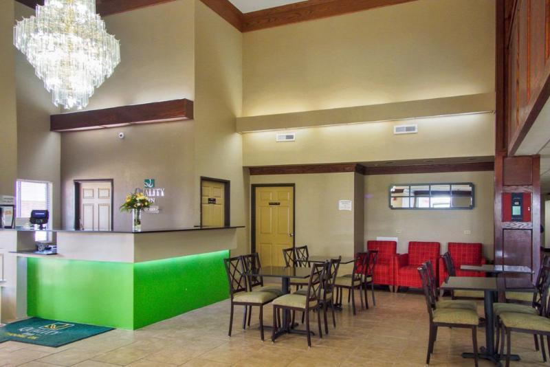 Comfort Inn & Suites Moore - Oklahoma City Exterior photo